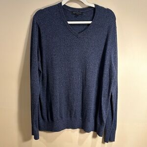Banana Republic blue v-neck light sweater